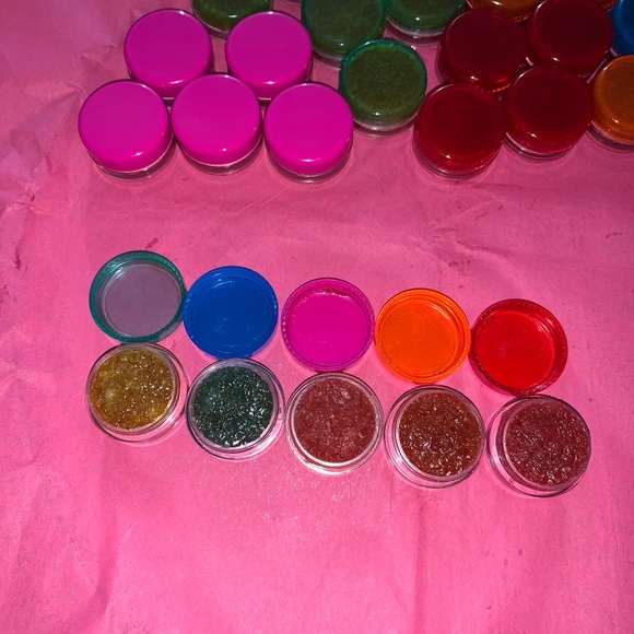 3 WATERMELON LIPSCRUB 🍉 - Picture 3 of 3